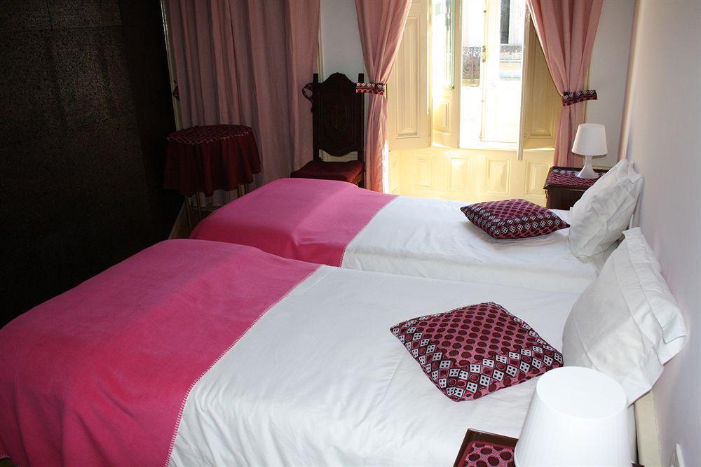 Alvares Cabral Guesthouse Porto Buitenkant foto