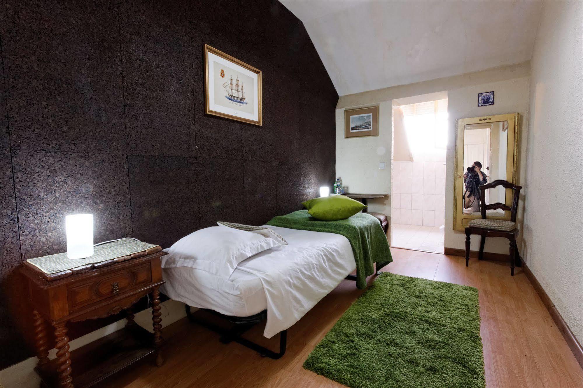 Alvares Cabral Guesthouse Porto Buitenkant foto