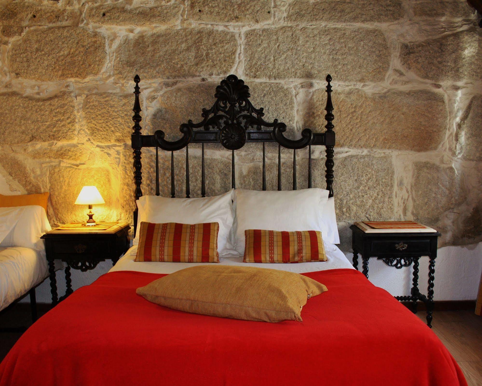 Alvares Cabral Guesthouse Porto Buitenkant foto