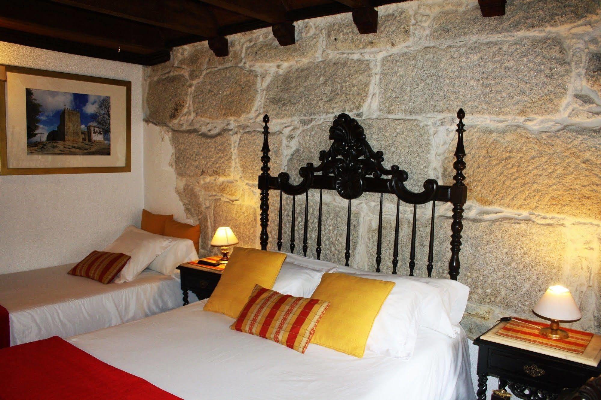 Alvares Cabral Guesthouse Porto Buitenkant foto