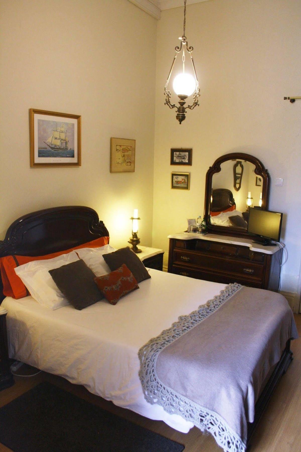 Alvares Cabral Guesthouse Porto Buitenkant foto