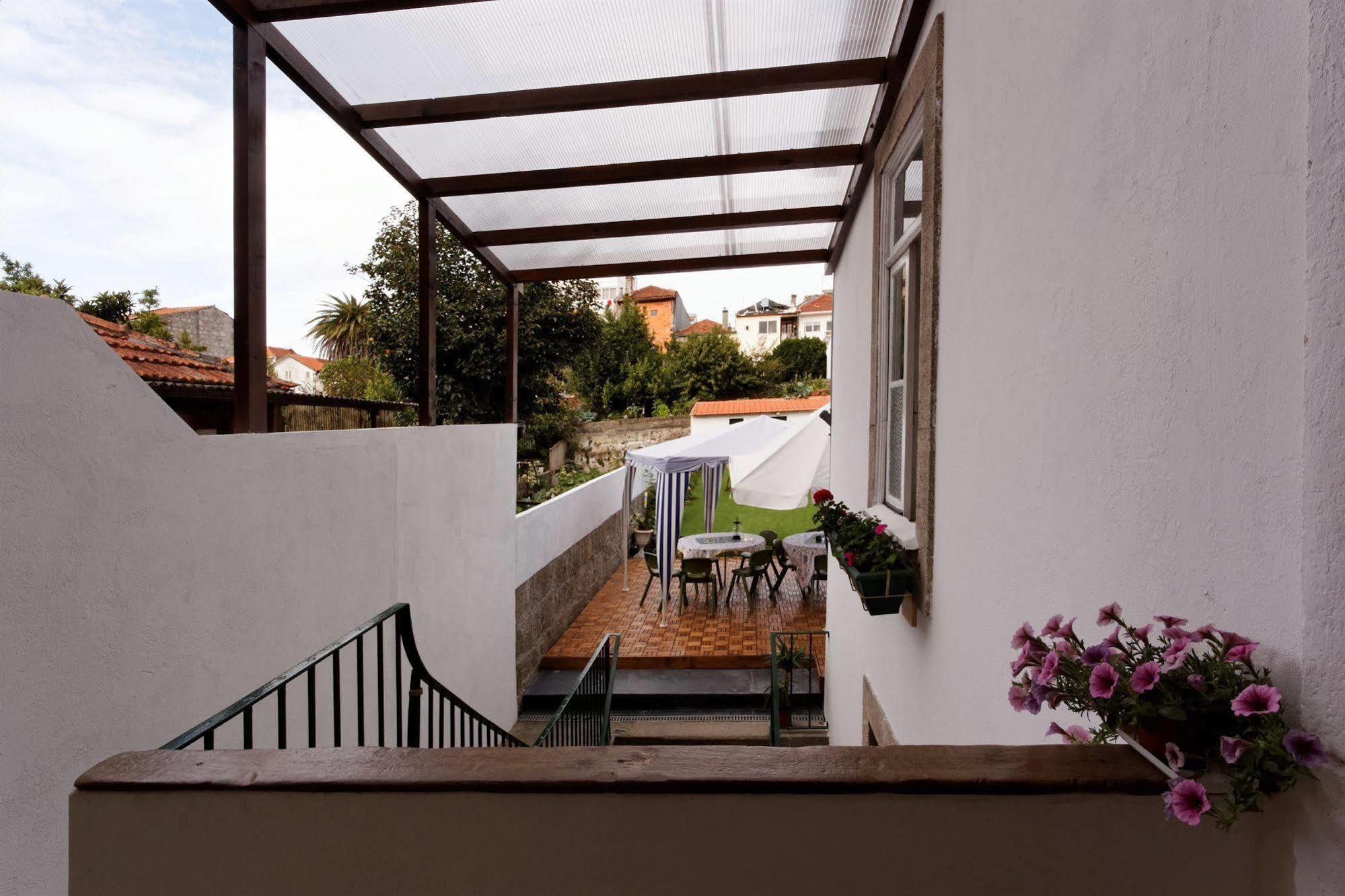 Alvares Cabral Guesthouse Porto Buitenkant foto
