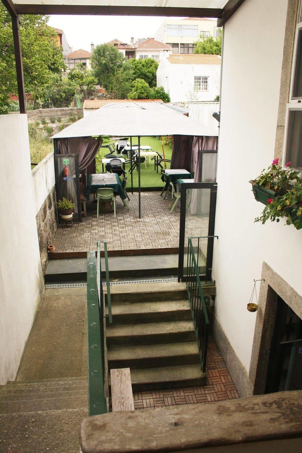 Alvares Cabral Guesthouse Porto Buitenkant foto