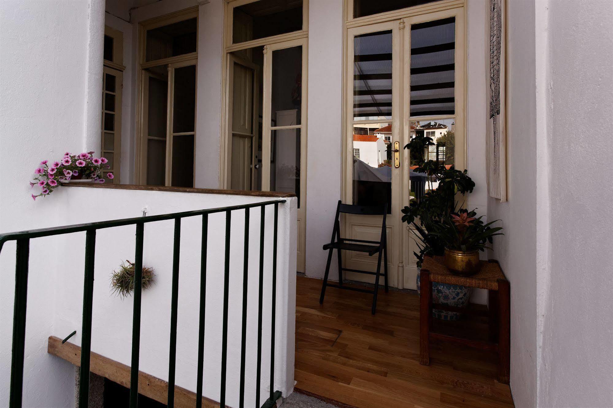 Alvares Cabral Guesthouse Porto Buitenkant foto